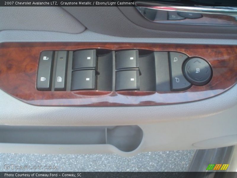 Graystone Metallic / Ebony/Light Cashmere 2007 Chevrolet Avalanche LTZ