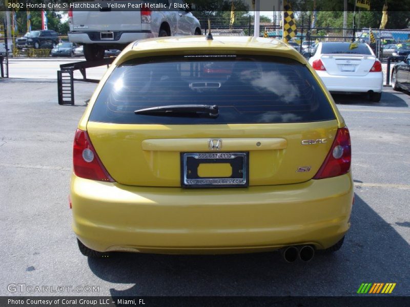 Yellow Pearl Metallic / Black 2002 Honda Civic Si Hatchback