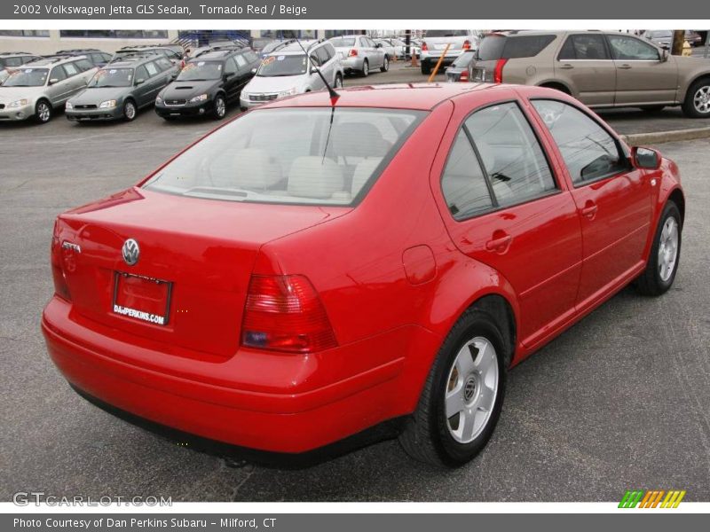 Tornado Red / Beige 2002 Volkswagen Jetta GLS Sedan