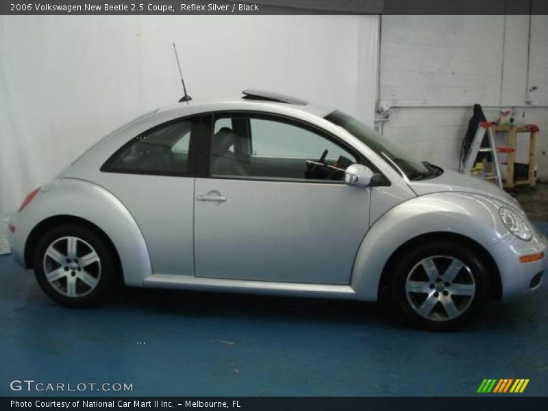 Reflex Silver / Black 2006 Volkswagen New Beetle 2.5 Coupe