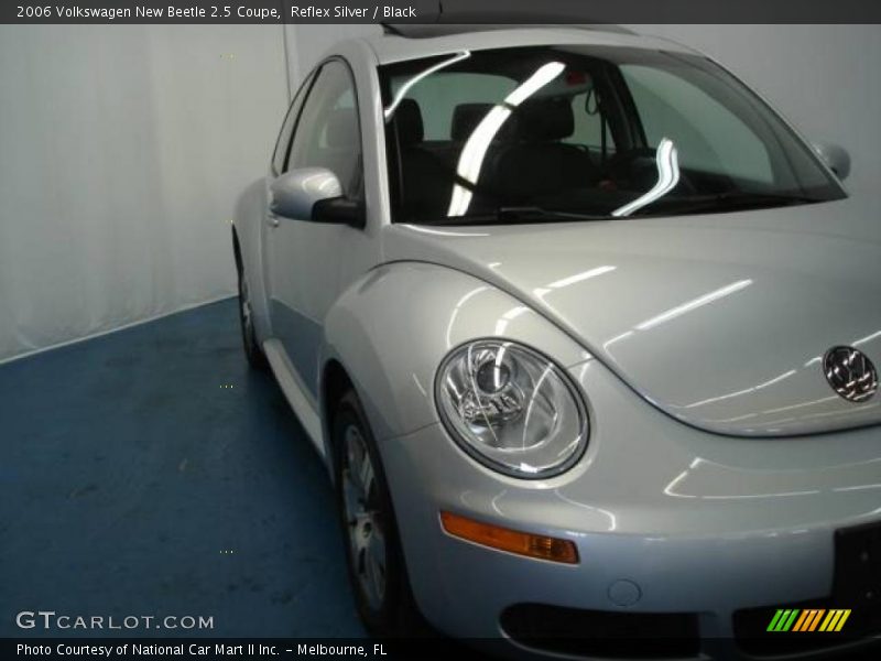 Reflex Silver / Black 2006 Volkswagen New Beetle 2.5 Coupe