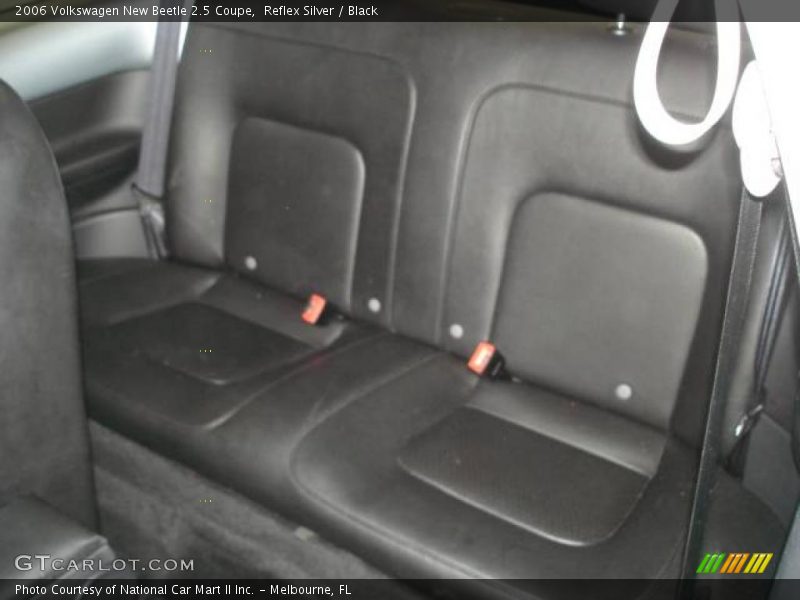 Reflex Silver / Black 2006 Volkswagen New Beetle 2.5 Coupe