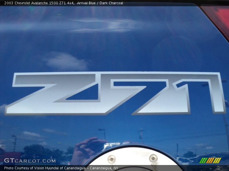 Arrival Blue / Dark Charcoal 2003 Chevrolet Avalanche 1500 Z71 4x4