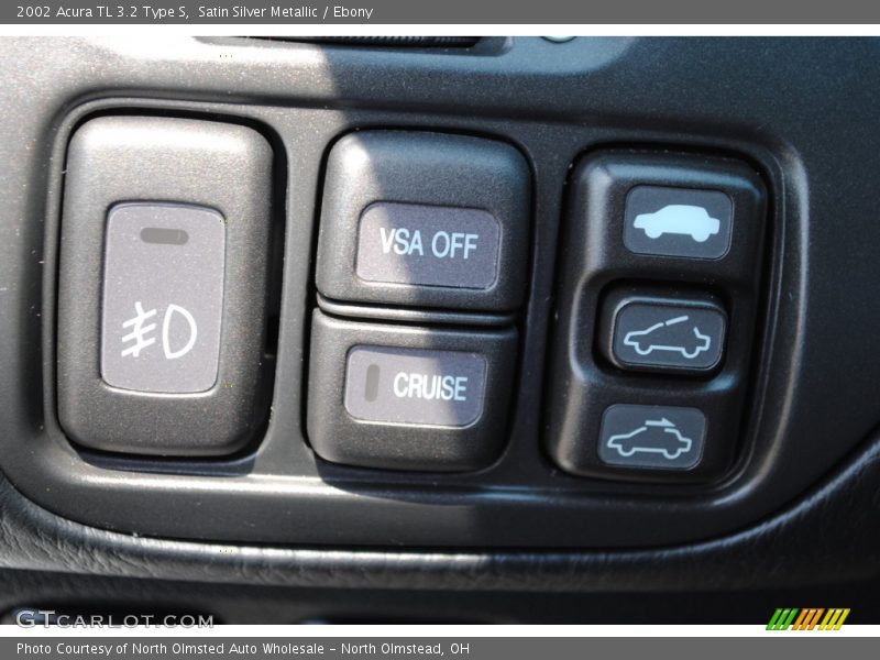 Controls of 2002 TL 3.2 Type S