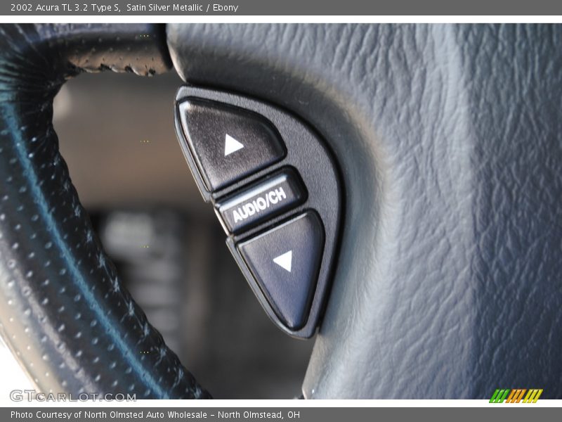 Controls of 2002 TL 3.2 Type S