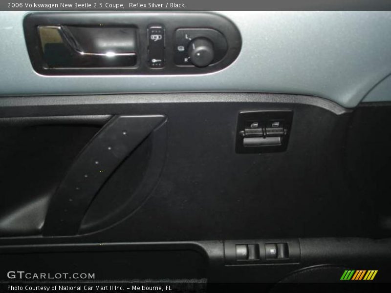 Reflex Silver / Black 2006 Volkswagen New Beetle 2.5 Coupe