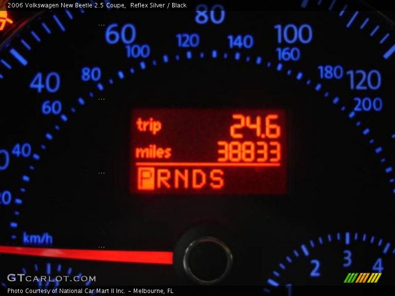 Reflex Silver / Black 2006 Volkswagen New Beetle 2.5 Coupe