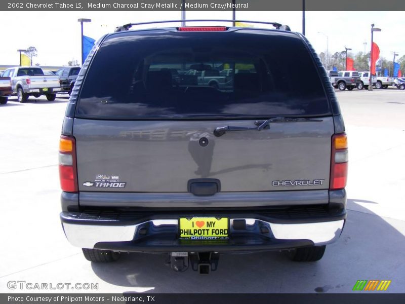 Medium Charcoal Gray Metallic / Medium Gray/Neutral 2002 Chevrolet Tahoe LS