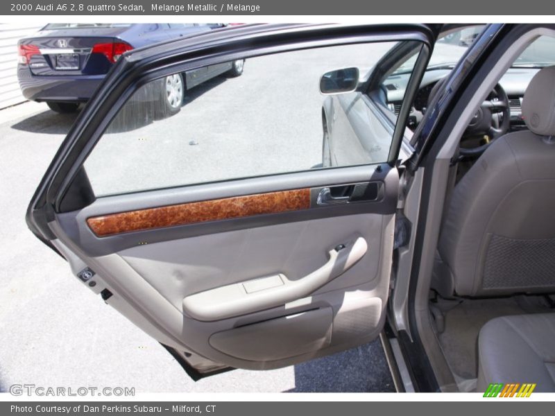 Melange Metallic / Melange 2000 Audi A6 2.8 quattro Sedan