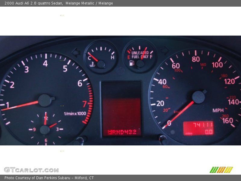 Melange Metallic / Melange 2000 Audi A6 2.8 quattro Sedan