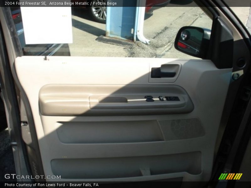 Arizona Beige Metallic / Pebble Beige 2004 Ford Freestar SE