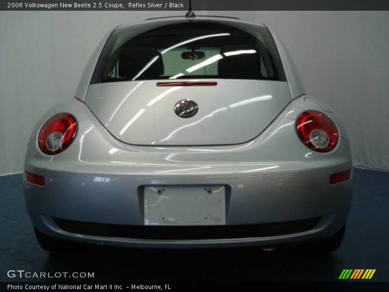 Reflex Silver / Black 2006 Volkswagen New Beetle 2.5 Coupe