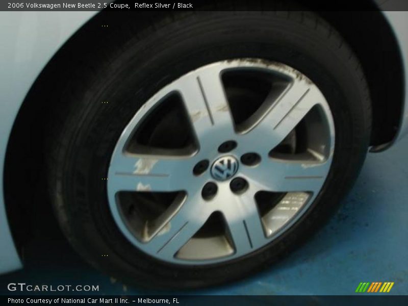 Reflex Silver / Black 2006 Volkswagen New Beetle 2.5 Coupe