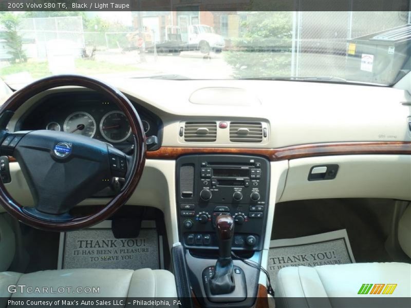 Black / Light Taupe 2005 Volvo S80 T6