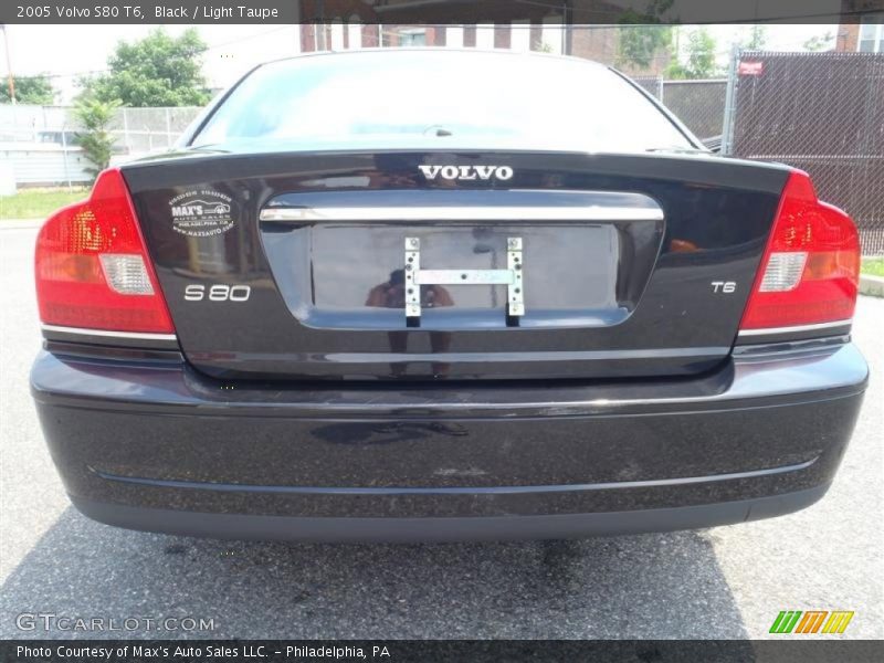 Black / Light Taupe 2005 Volvo S80 T6
