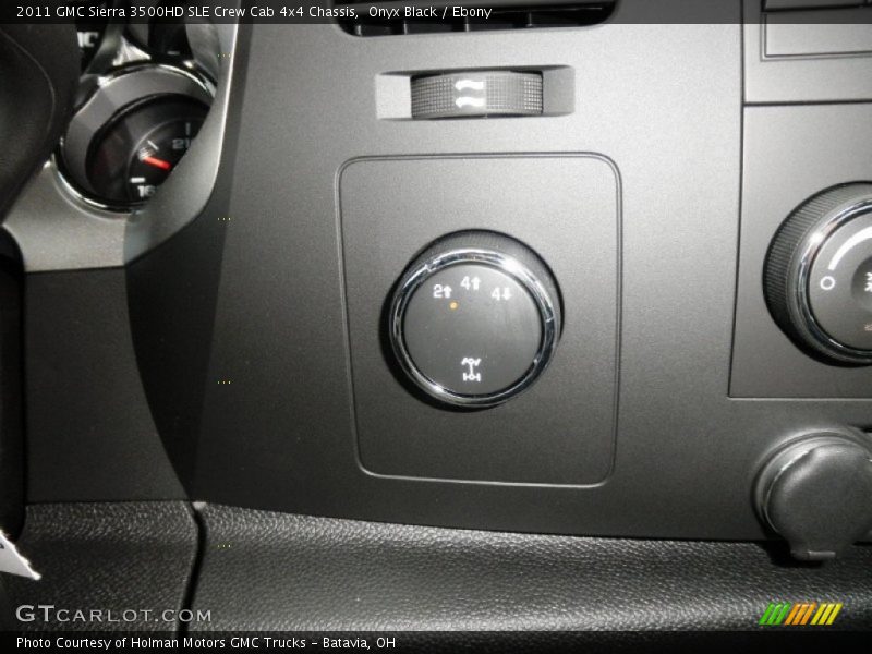 Onyx Black / Ebony 2011 GMC Sierra 3500HD SLE Crew Cab 4x4 Chassis
