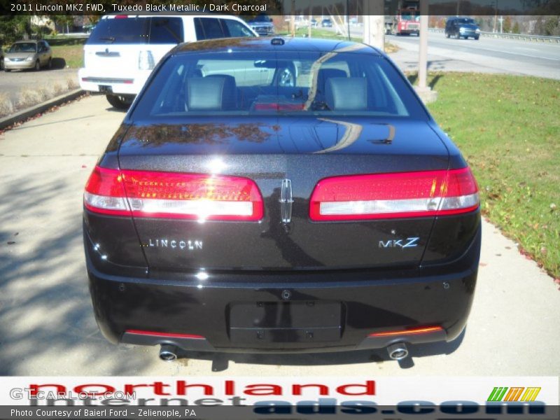 Tuxedo Black Metallic / Dark Charcoal 2011 Lincoln MKZ FWD