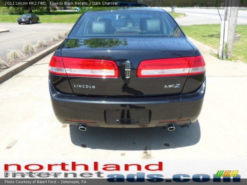 Tuxedo Black Metallic / Dark Charcoal 2011 Lincoln MKZ FWD