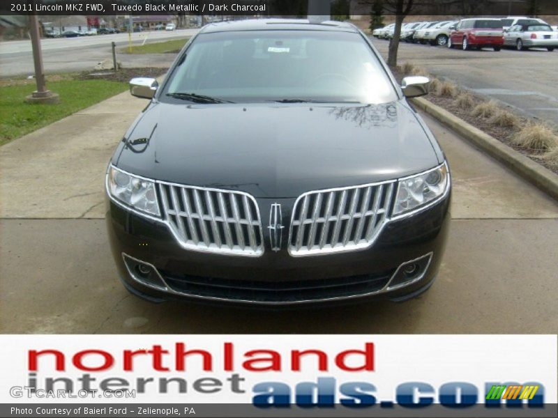 Tuxedo Black Metallic / Dark Charcoal 2011 Lincoln MKZ FWD