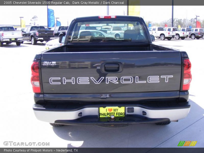 Dark Gray Metallic / Dark Charcoal 2005 Chevrolet Silverado 1500 Regular Cab