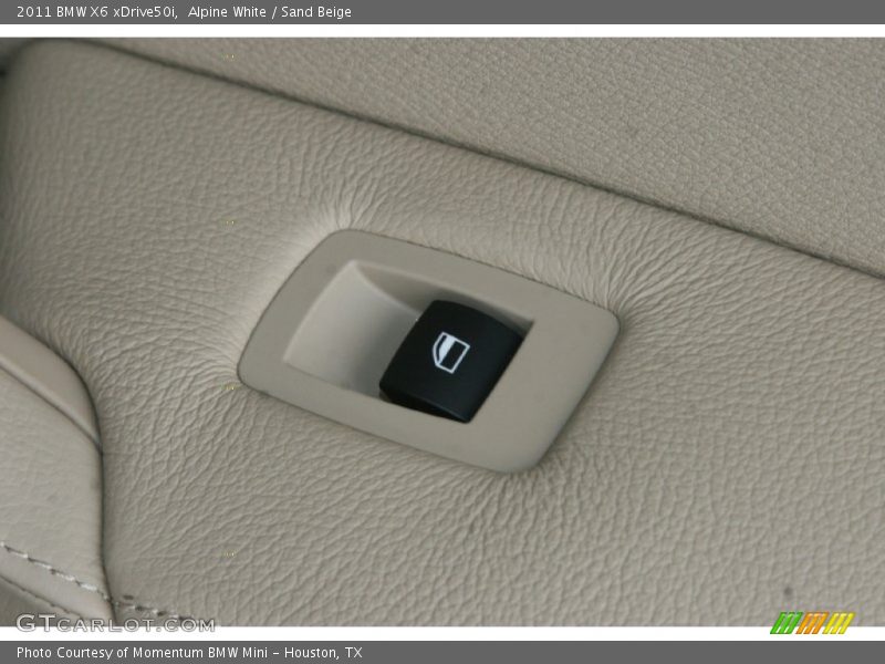 Alpine White / Sand Beige 2011 BMW X6 xDrive50i