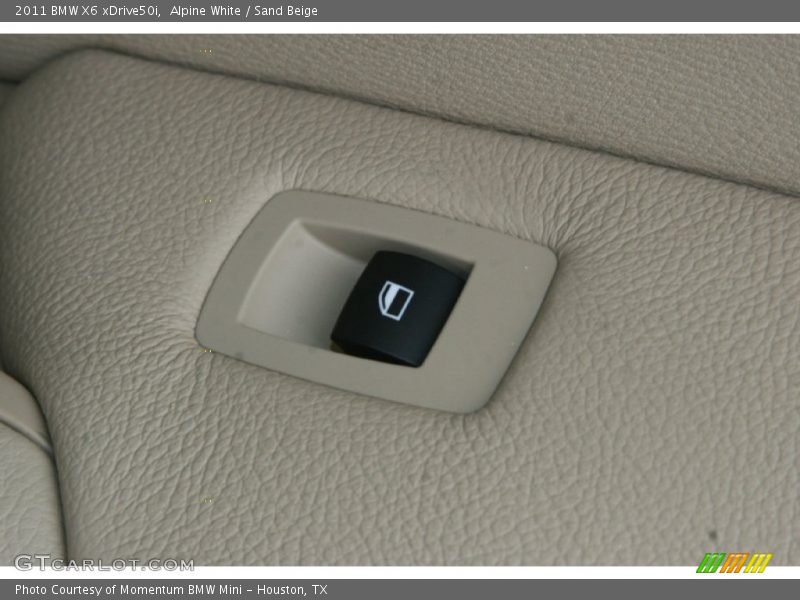 Alpine White / Sand Beige 2011 BMW X6 xDrive50i