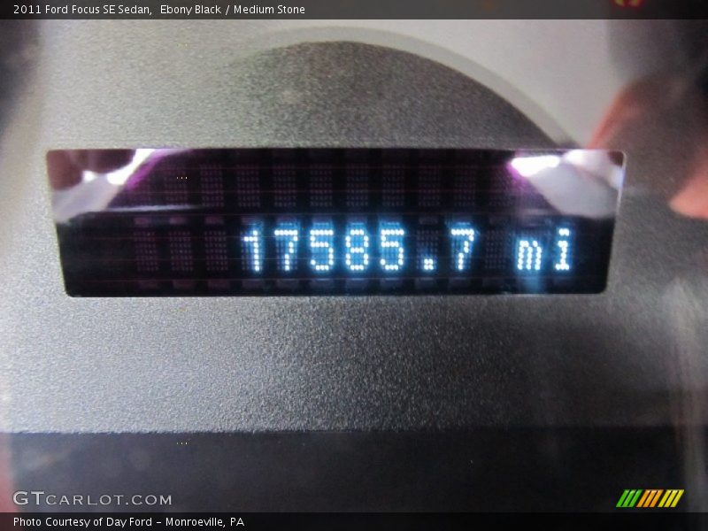Ebony Black / Medium Stone 2011 Ford Focus SE Sedan