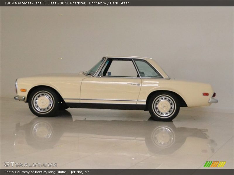 Light Ivory / Dark Green 1969 Mercedes-Benz SL Class 280 SL Roadster