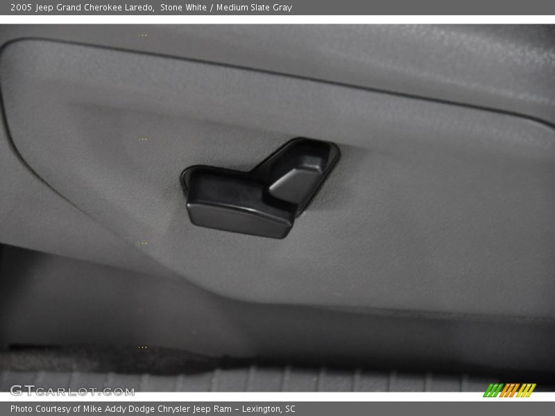 Stone White / Medium Slate Gray 2005 Jeep Grand Cherokee Laredo