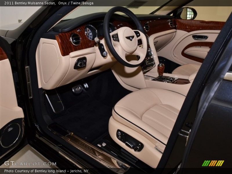  2011 Mulsanne Sedan Twine/Beluga Interior