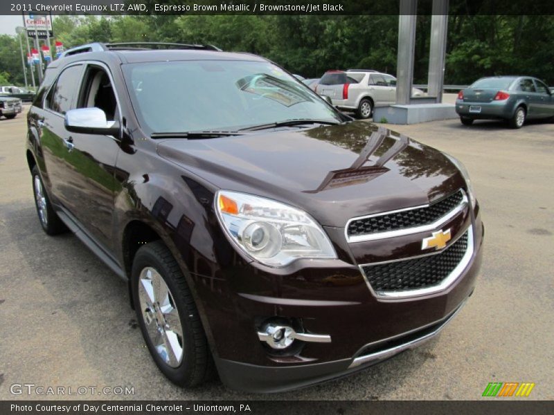 Front 3/4 View of 2011 Equinox LTZ AWD