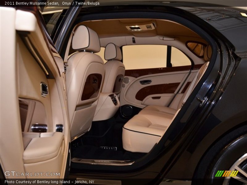  2011 Mulsanne Sedan Twine/Beluga Interior