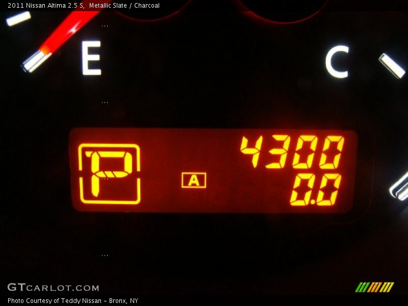 Metallic Slate / Charcoal 2011 Nissan Altima 2.5 S