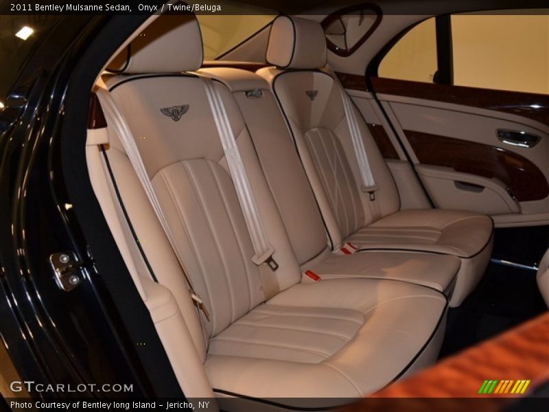  2011 Mulsanne Sedan Twine/Beluga Interior