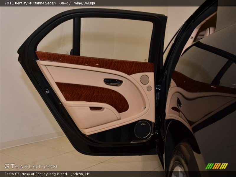 Door Panel of 2011 Mulsanne Sedan