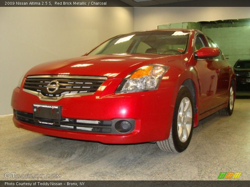 Red Brick Metallic / Charcoal 2009 Nissan Altima 2.5 S