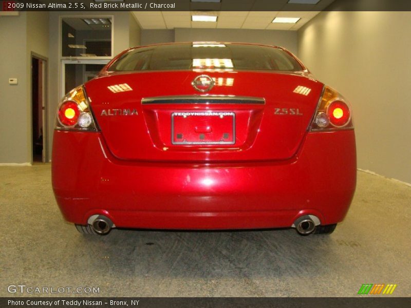 Red Brick Metallic / Charcoal 2009 Nissan Altima 2.5 S
