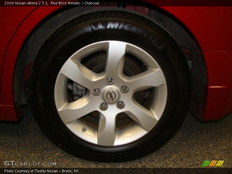 Red Brick Metallic / Charcoal 2009 Nissan Altima 2.5 S