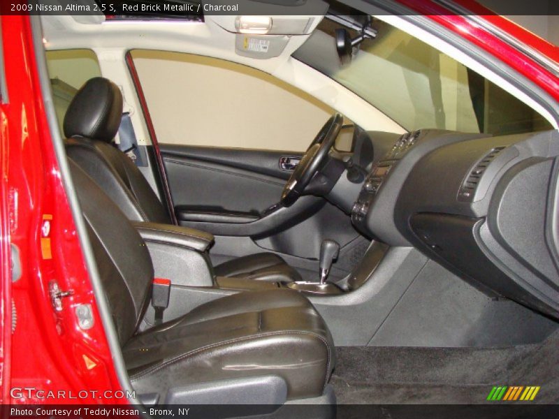 Red Brick Metallic / Charcoal 2009 Nissan Altima 2.5 S