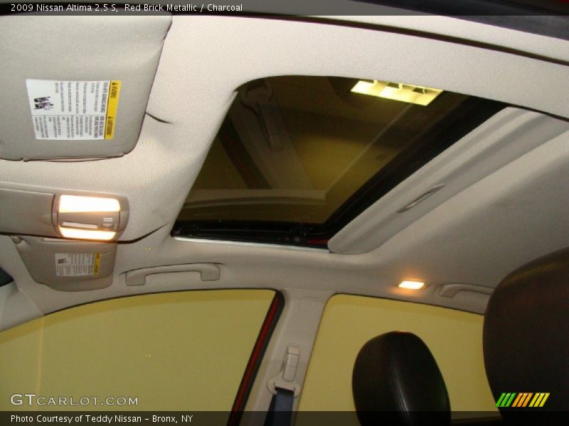 Red Brick Metallic / Charcoal 2009 Nissan Altima 2.5 S
