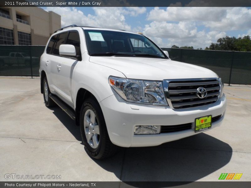 Super White / Dark Gray 2011 Toyota Land Cruiser