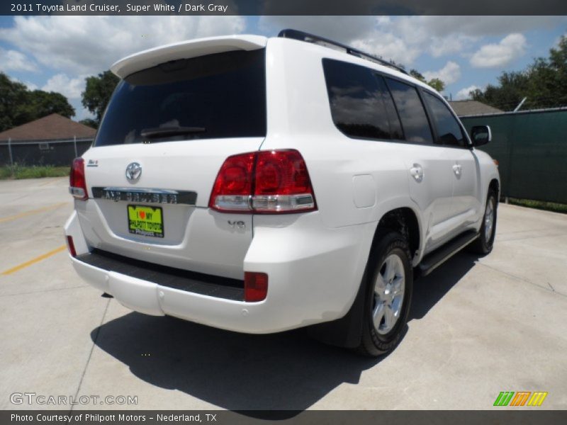 Super White / Dark Gray 2011 Toyota Land Cruiser