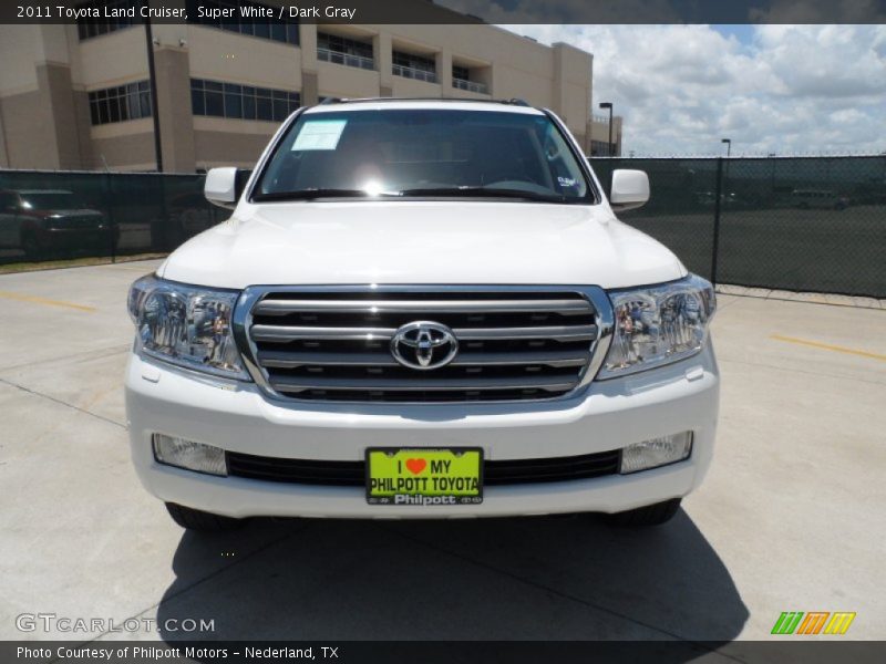 Super White / Dark Gray 2011 Toyota Land Cruiser