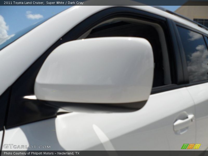 Super White / Dark Gray 2011 Toyota Land Cruiser