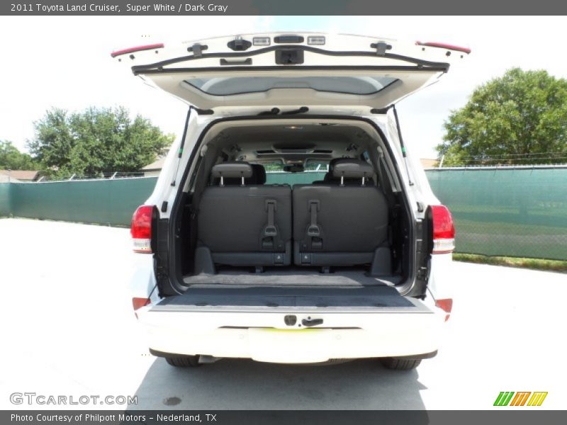 Super White / Dark Gray 2011 Toyota Land Cruiser