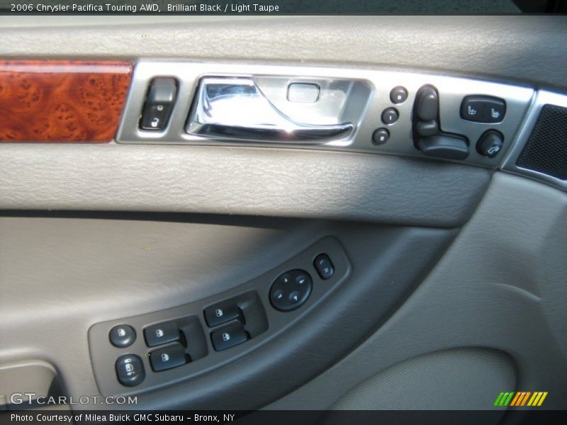 Brilliant Black / Light Taupe 2006 Chrysler Pacifica Touring AWD