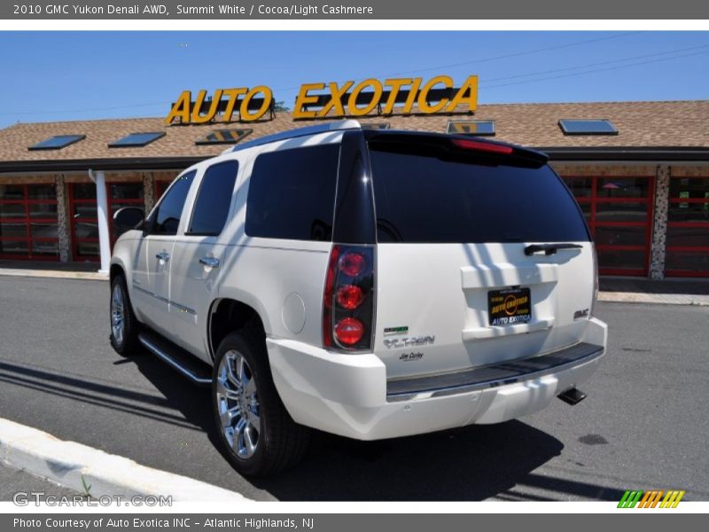 Summit White / Cocoa/Light Cashmere 2010 GMC Yukon Denali AWD
