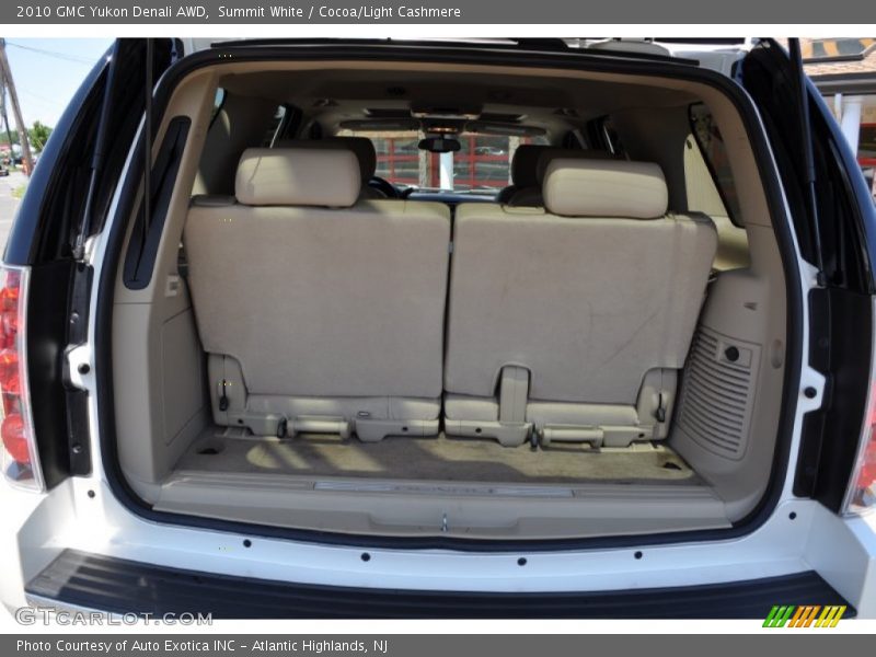 Summit White / Cocoa/Light Cashmere 2010 GMC Yukon Denali AWD
