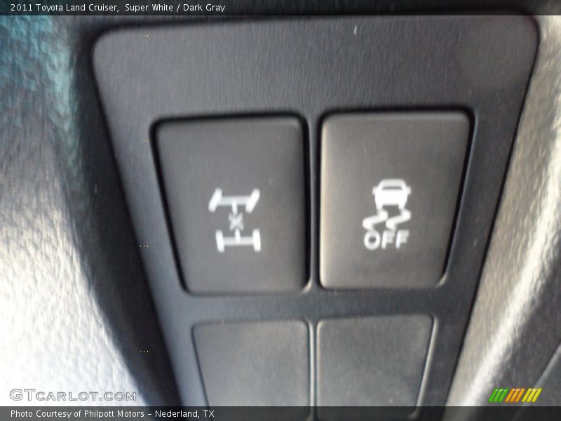 Super White / Dark Gray 2011 Toyota Land Cruiser