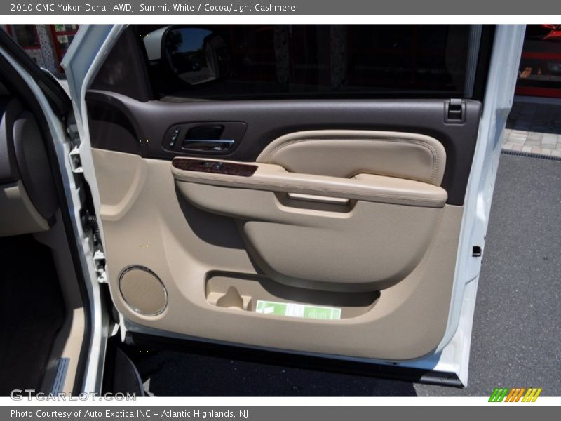 Summit White / Cocoa/Light Cashmere 2010 GMC Yukon Denali AWD